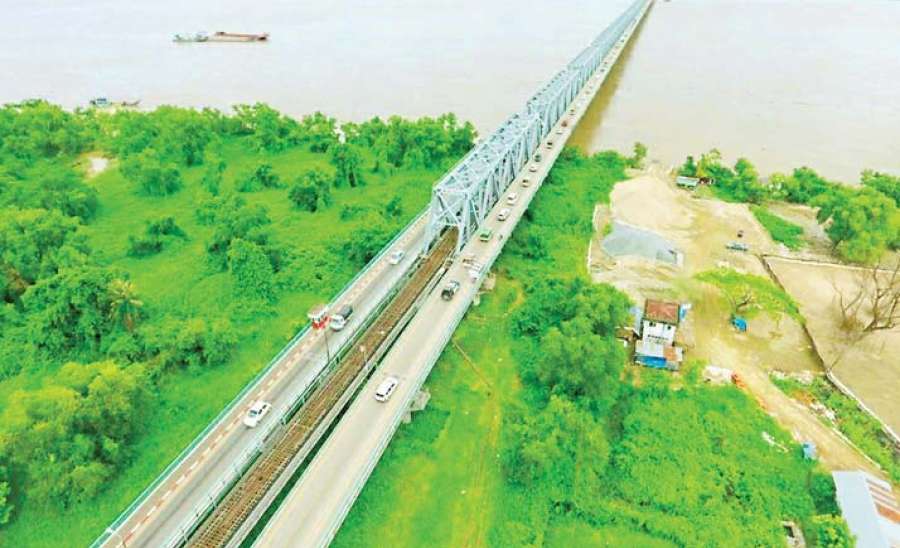 လမ်းပန်းဆက်သွယ်ရေးနှင့် ဘက်စုံဖွံ့ဖြိုးတိုးတက်နေသည့် မြန်မာနိုင်ငံ၏စီးပွားရေးမြို့တော် ရန်ကုန်