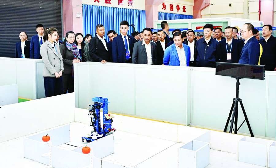 ပန်းကိုလို၍ အပင်ကိုပျိုးခဲ့သည် ပွင့်သောပန်းတို့ လန်းတော့မည်