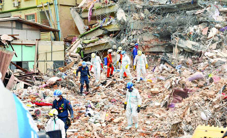 မန္တလေးငလျင်ကြီးကို ရင်ဆိုင်တုံ့ပြန်ခဲ့တဲ့ သူရဲကောင်းများ