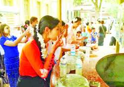 ဆောင်းပါး