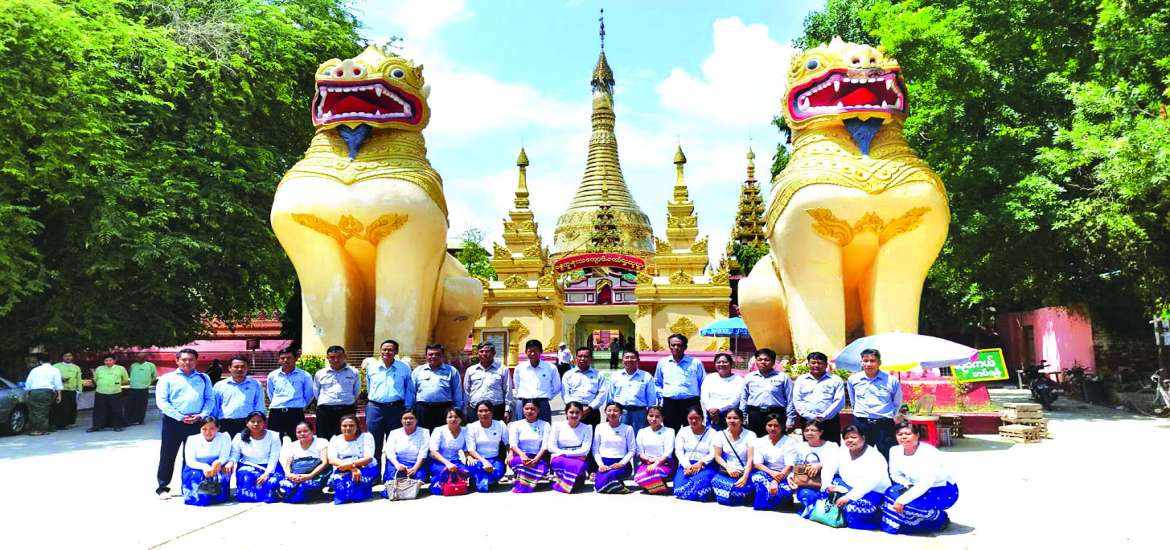 စန္ဒကူးနံ့သာကျောင်းတော်ရာ အတွေးများနှင့် မကွေးမြို့က ပြန်ခဲ့သည်